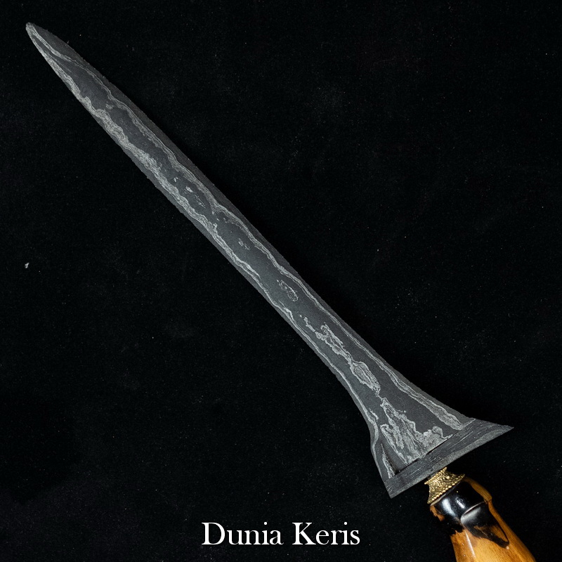 Keris Patrem Wengkon Isen Tuban Sepuh