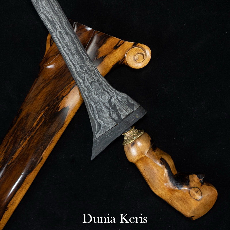 Keris Patrem Wengkon Isen Tuban Sepuh