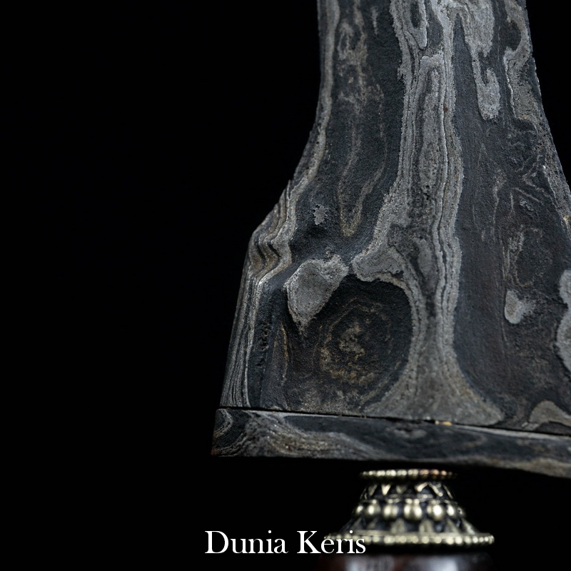 Keris Jalak Nguwung madiun Sepuh