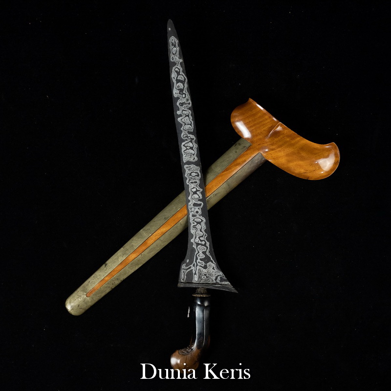 Keris Lurus Pamor Walang Sinuduk Padjajaran Spuh