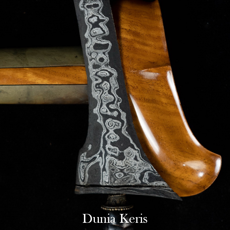 Keris Lurus Pamor Walang Sinuduk Padjajaran Spuh